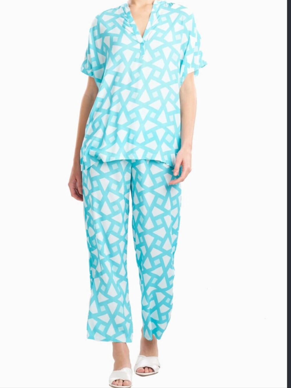 Natori Geometric Long Pajamas Set Size Medium